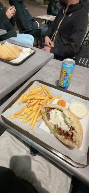 CjYKMlNuYXBjaGF0LzEzLjcyLjAuNTcgKGlQaG9uZTE1LDQ7IGlPUyAxOC42LjI7IGd6aXApIAI=